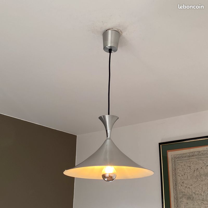 Suspension de couloir en forme de grappe • Luminaires Tendance