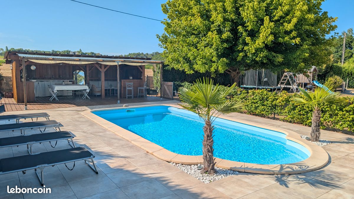 Maison 7 pièces 200 m² · à Blaye · 200 m² · 320 000 €