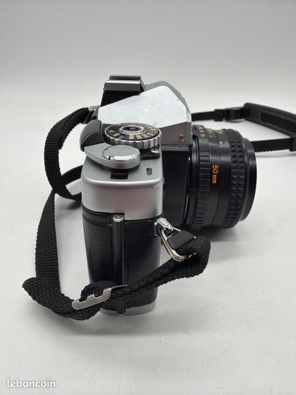 Minolta X-700 Appareil photo reflex 35 mm avec objectif Minolta Prime