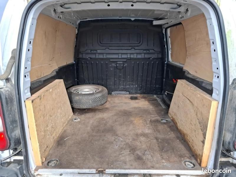 Citroen Berlingo Van M 650kg BlueHDi 100 Club BVM5 / 2 PLACES / 9575 HT (image 7)