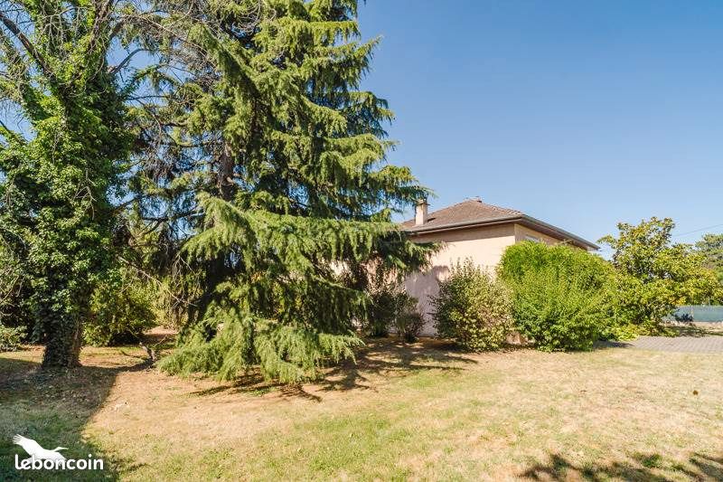 Maison 5 pièces 165 m² · à Chassieu · 165 m² · 450 000 €
