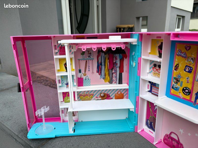 Dressing barbie (image 4)