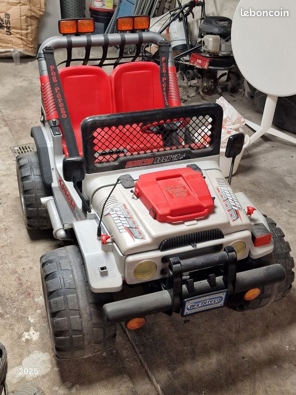 Batterie 12 Volts 12 Ah pour véhicules Peg-Perego IAKB0036