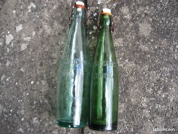 Flacon ou bouteille ancien Pictoral en verre soufflé américain représentant une
