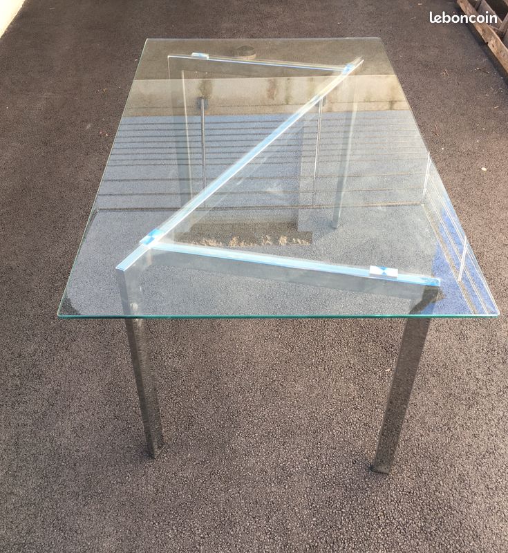 Table à manger en verre (image 1)