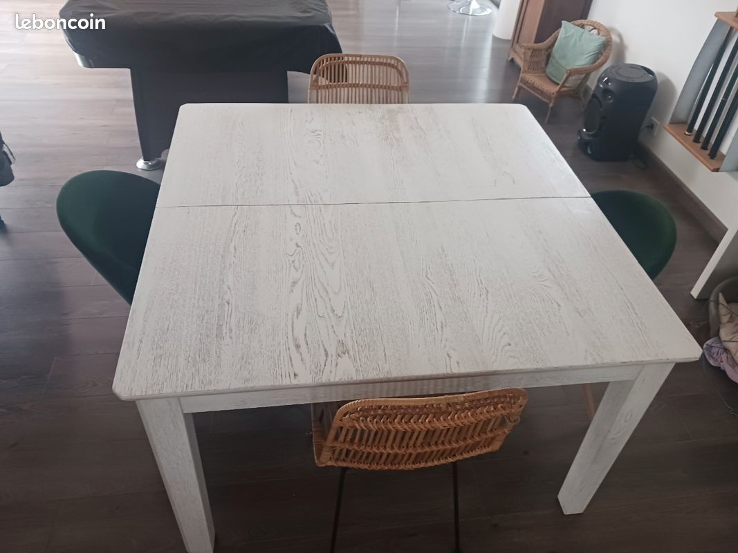 Table de salle à manger (image 3)