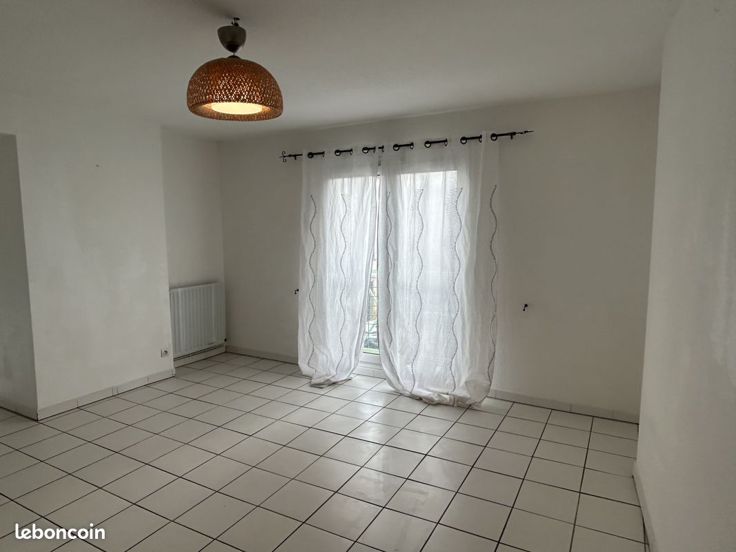 Appartement 3 pièces 83 m² · à Carcassonne · 83 m² · 725 €/mois