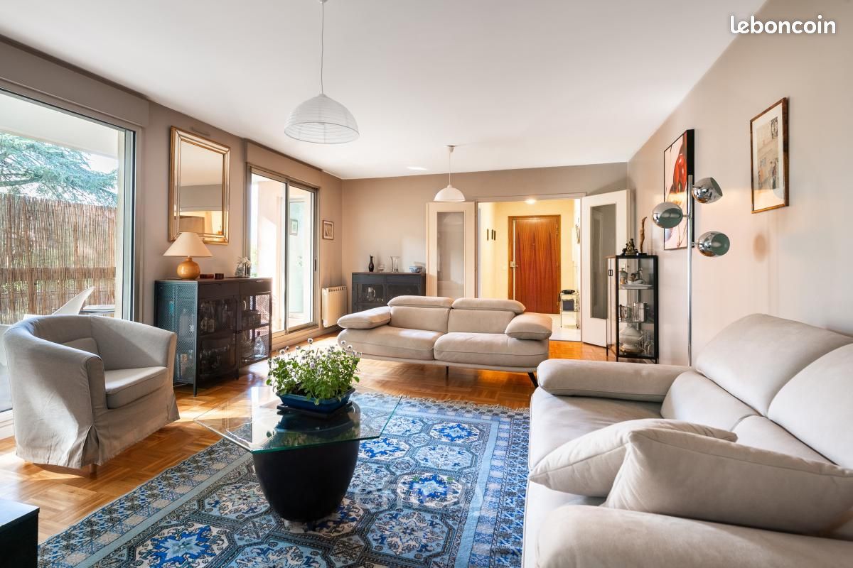 Appartement 5 pièces 115 m² · à Tassin-la-Demi-Lune · 115 m² · 385 000 €