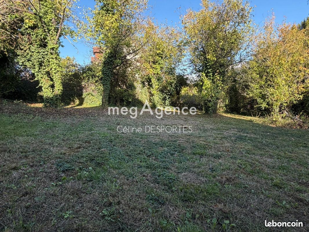 Terrain 570 m² · à Guerville · 570 m² · 99 000 €