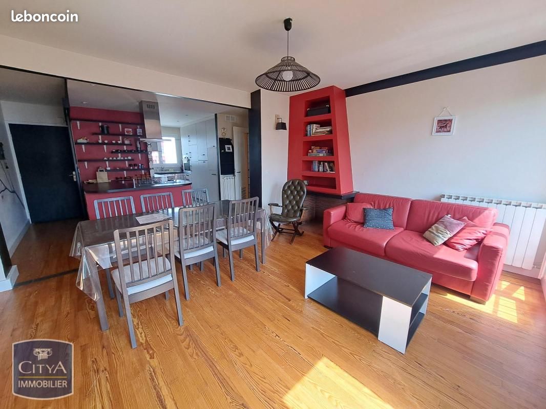 Appartement 4 pièces 82 m² · à Royan · 82 m² · 945 €/mois