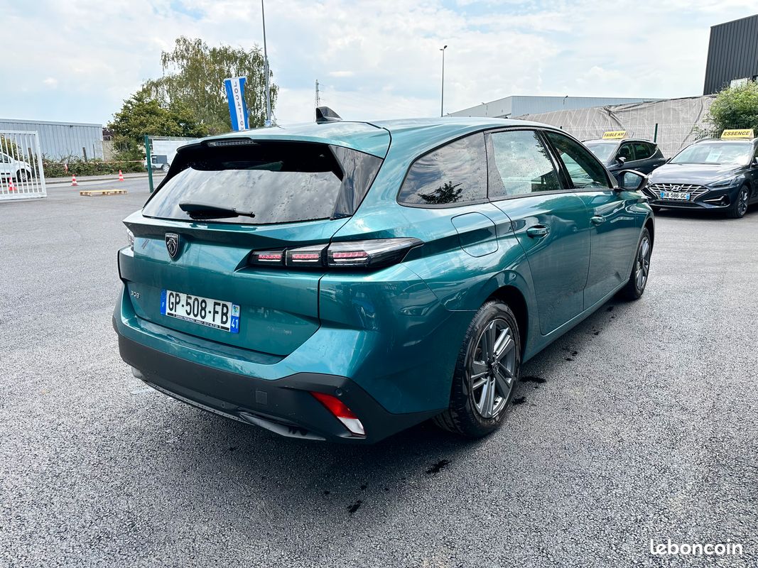Peugeot 308 SW 1.5 BlueHDI 130ch EAT8 Active Pack (image 2)