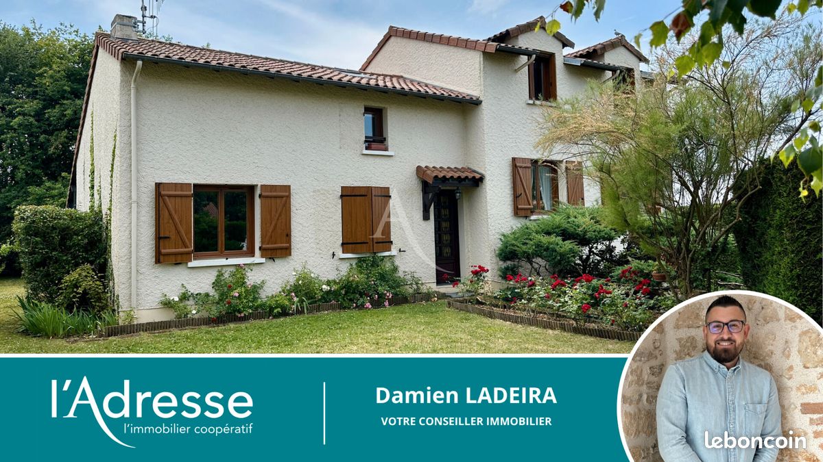 Maison 9 pièces 167 m² · à Fontaine-le-Comte · 167 m² · 384 000 €