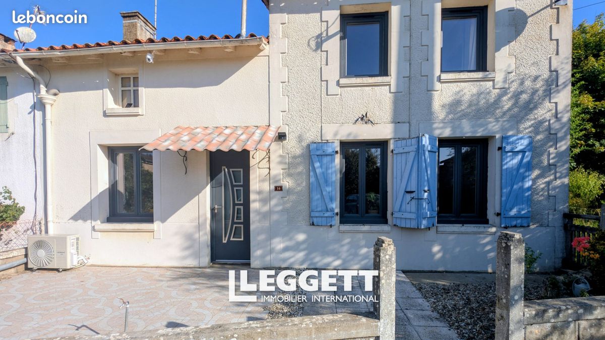 Maison 5 pièces 98 m² · à Genouillé · 98 m² · 135 000 €