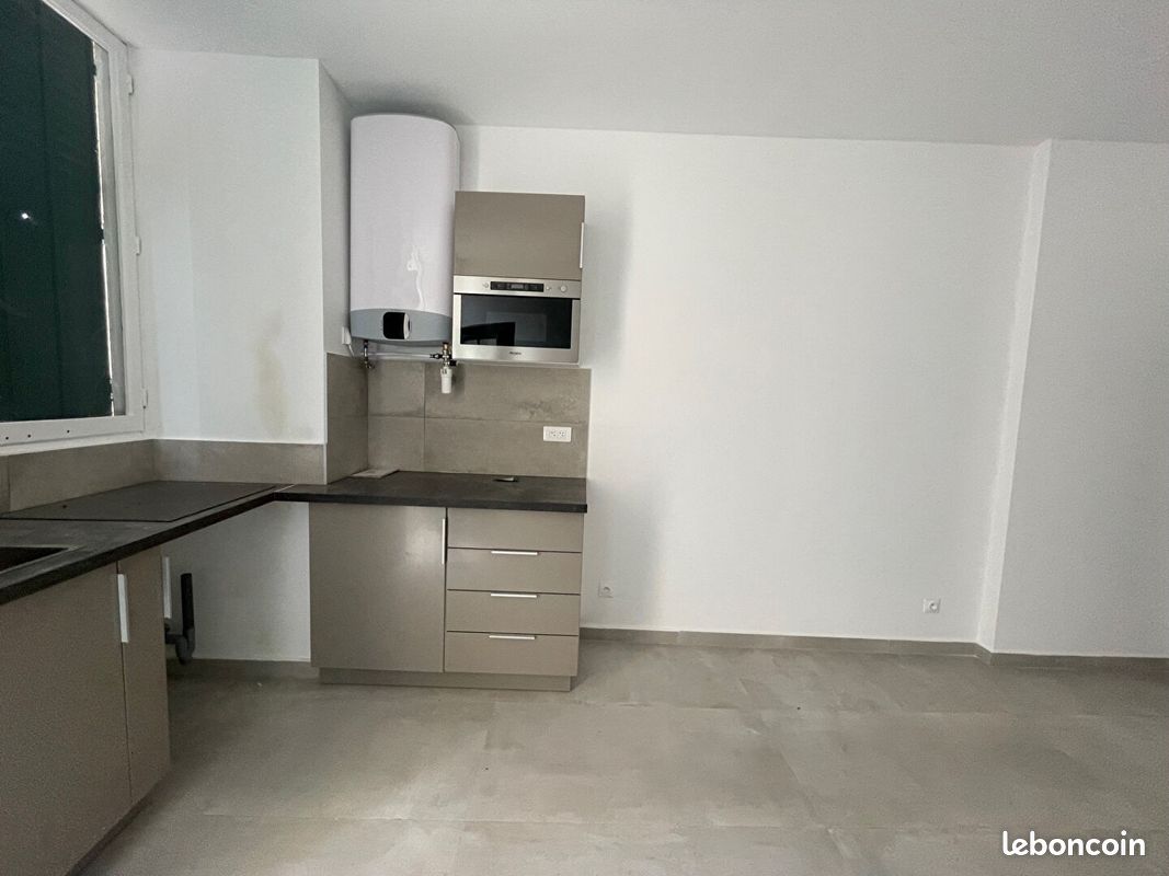 Appartement 1 pièce 24 m² · à Saint-Germain-en-Laye · 24 m² · 850 €/mois