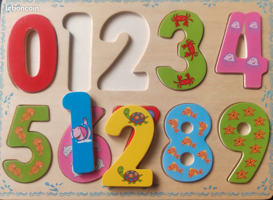 Puzzle chiffre en bois (image 1)