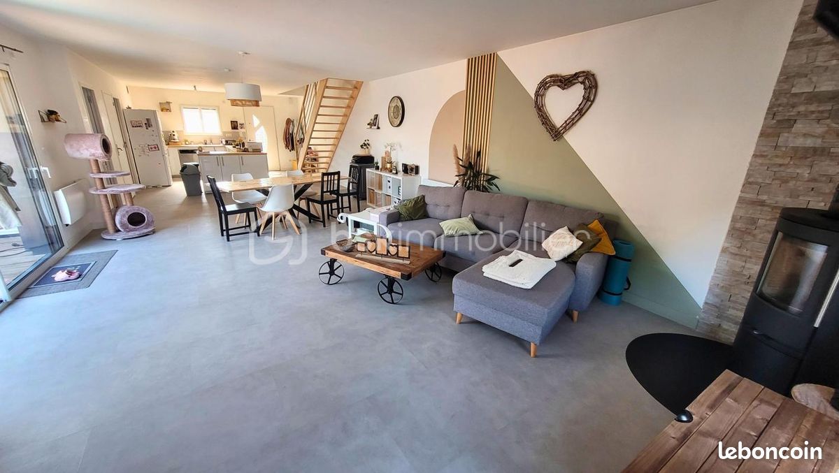 Maison 6 pièces 148 m² · à Vallet · 148 m² · 375 000 €
