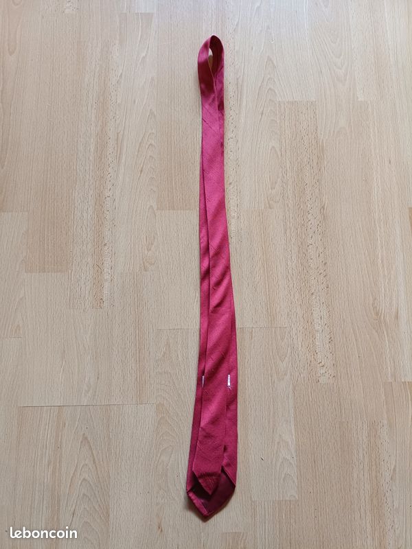 Cravate HUGO BOSS Vintage Noeu Cravate Made IN Italy en Soie Diagonal
