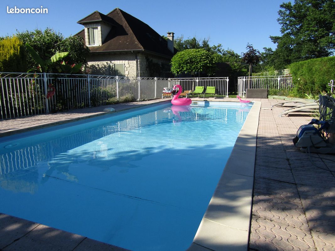 Maison 11 pièces 202 m² · à Brive-la-Gaillarde · 202 m² · 590 000 €