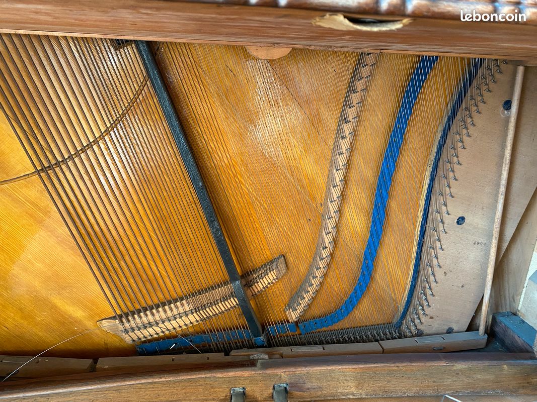 Piano droit Mussard frères, à restaurer (image 7)