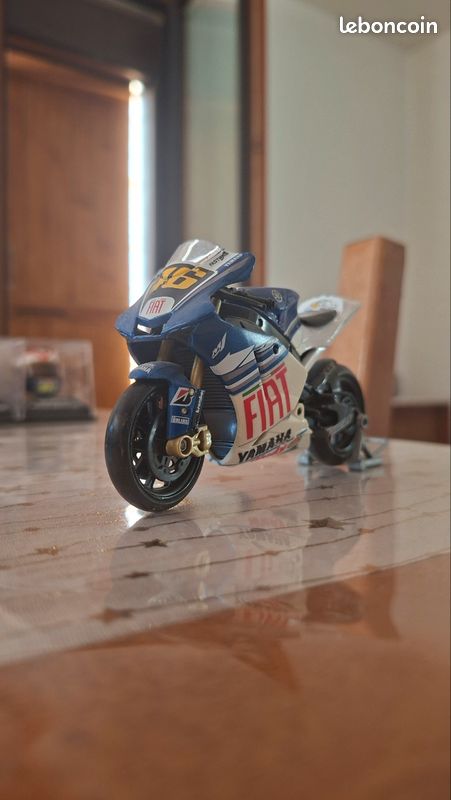 Motos miniatures Valentino Rossi (image 2)