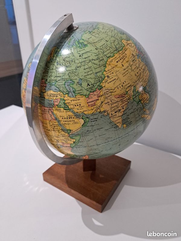 Globe terrestre lumineux Girard & Barrère (image 2)