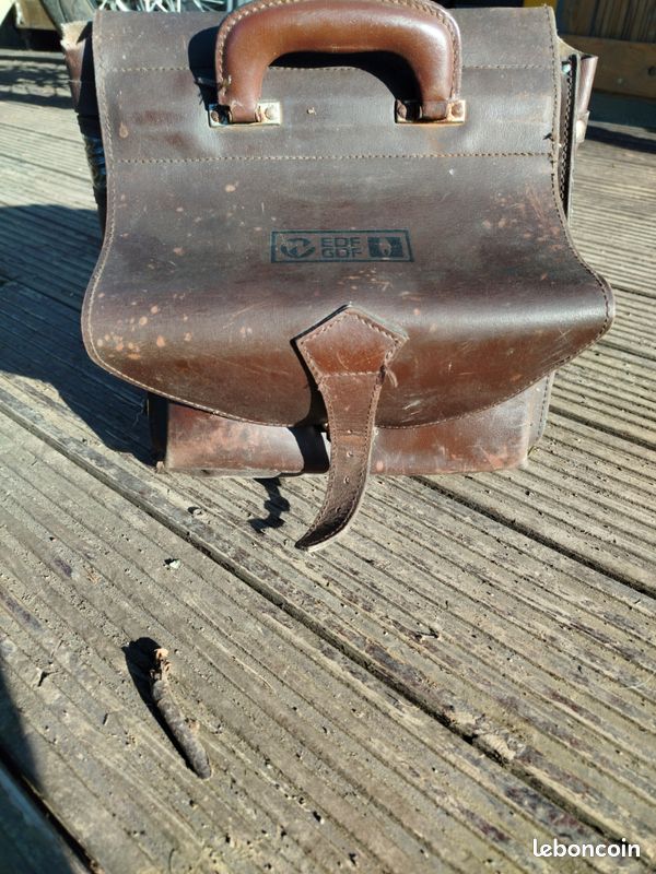 2 Sacoches Anciennes EDF En Cuir - S.A.I.C Villeneuve De Berg - Vintage