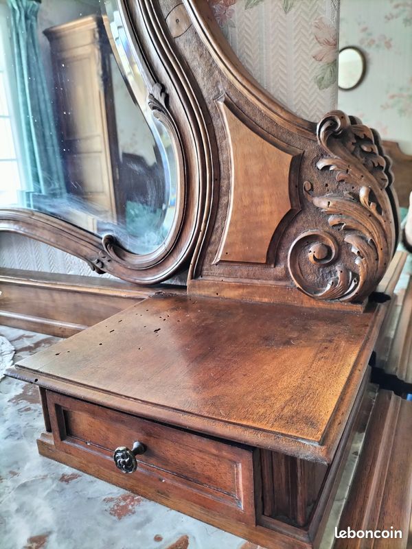 Belle commode Louis XV Rocaille (image 4)