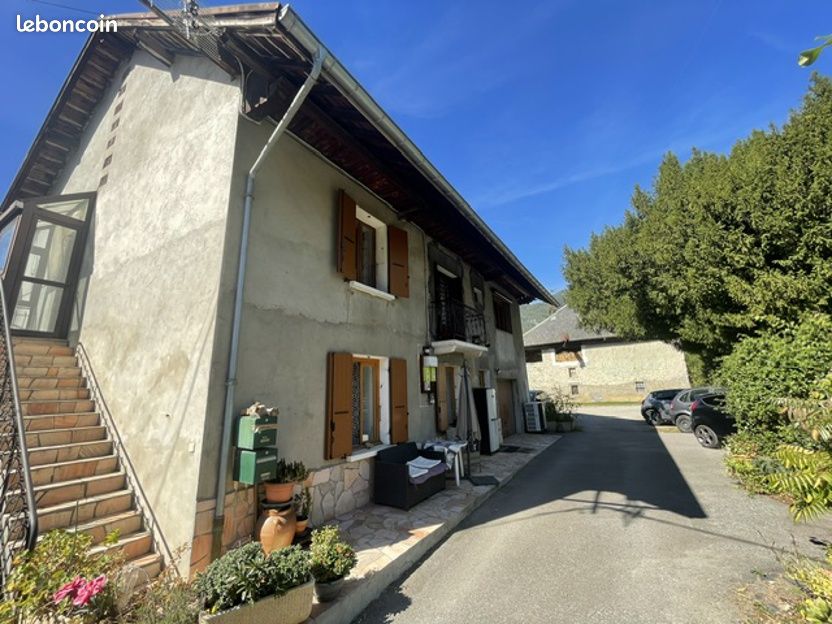 Maison 8 pièces 140 m² · à Gilly-sur-Isère · 140 m² · 359 000 €