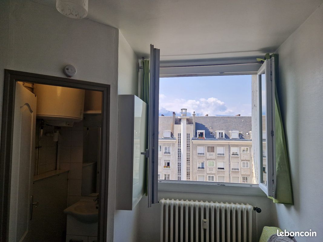 Appartement 1 pièce 11 m² · à Chambéry · 11 m² · 390 €