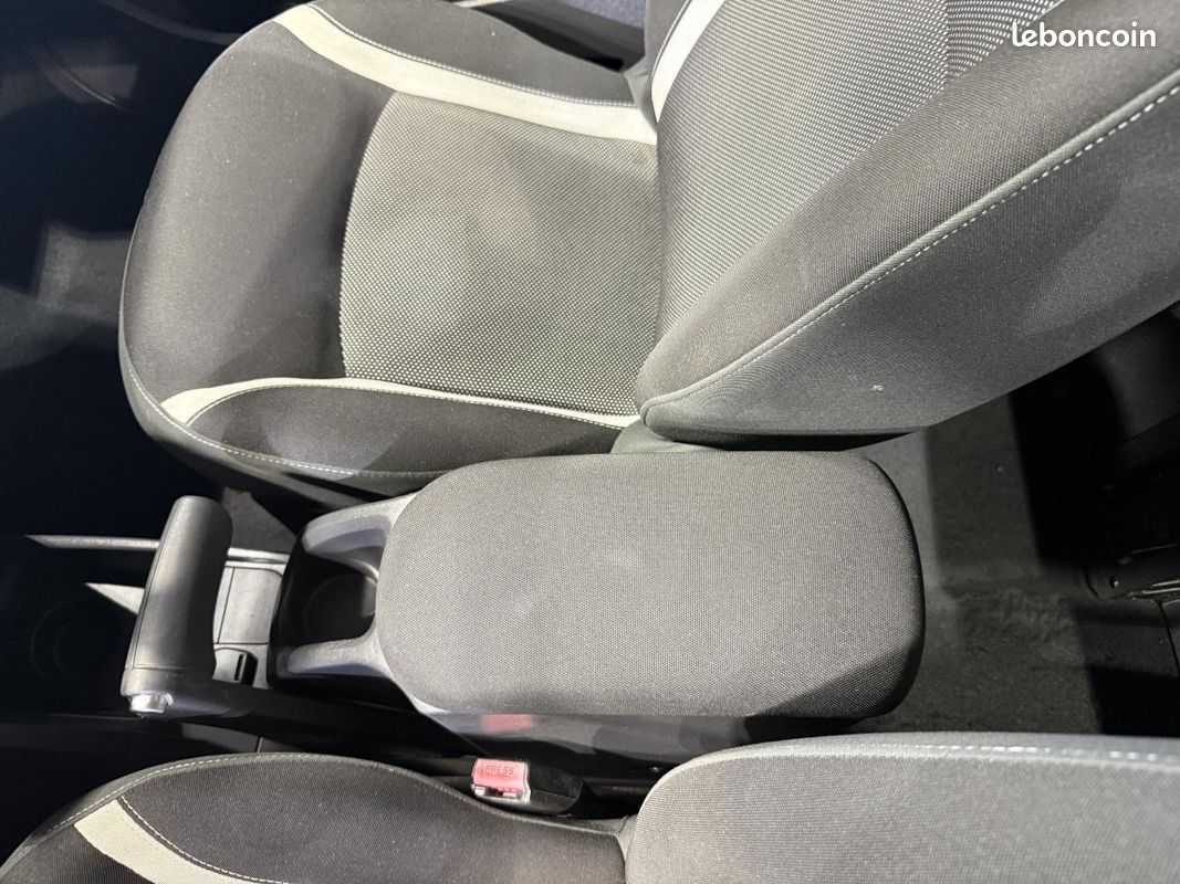 RENAULT KANGOO TCE 115 Energy Zen (image 17)