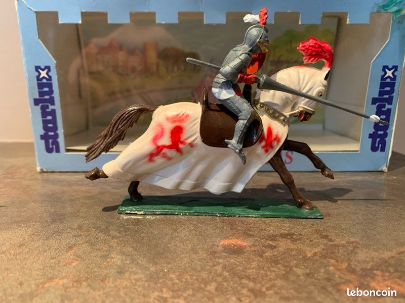 Starlux Moyen Age 6006 Chevalier Cuirasse Combattant En Boite D'Origine
