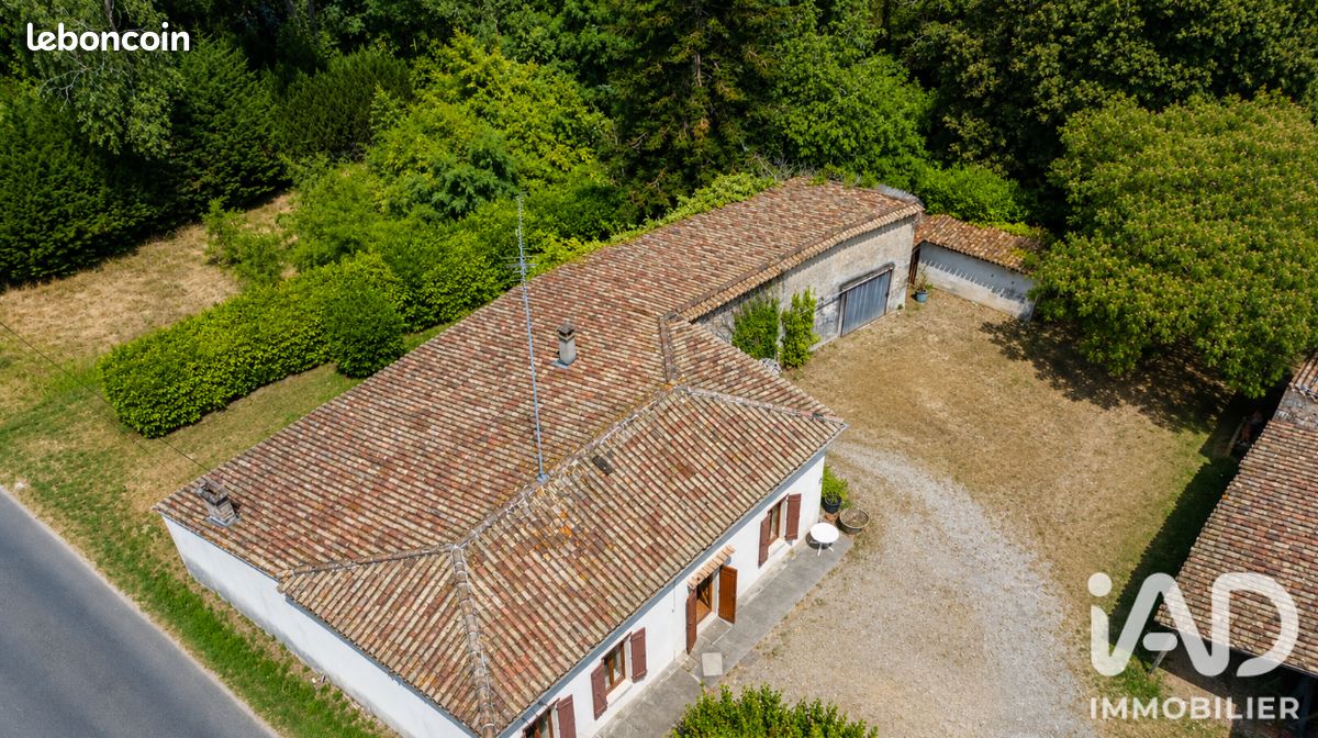 Maison 5 pièces 96 m² · à Montguyon · 96 m² · 86 000 €