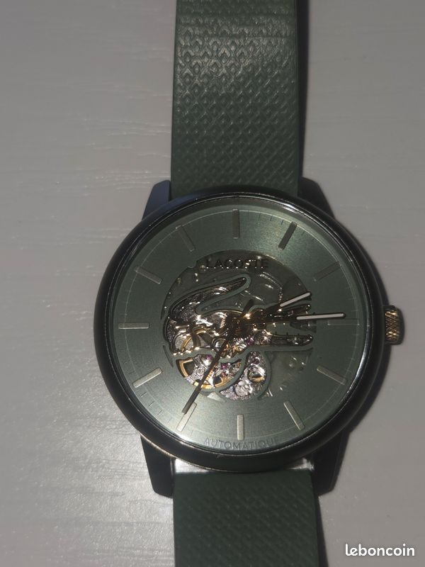 Montre Lacoste (image 1)