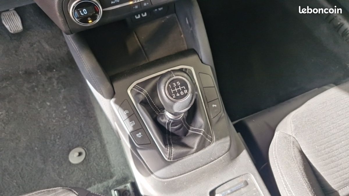 Ford Focus 1.0 ECOBOOST 125 SS TITANIUM X BUSINESS (image 18)