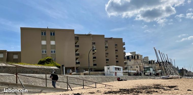 Loue studio meublé à côté des Thermes