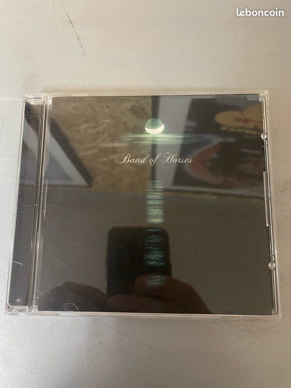 Band of Horses - Cease to Begin (image 1)