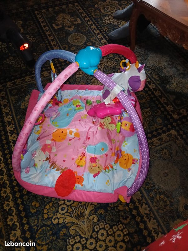 Tapis d’éveil bébé (image 1)