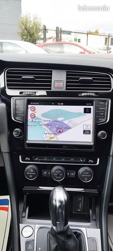 Volkswagen GOLF VII 1.4 TSI 140CH HIGHLINE DSG7*KEYLESS*LANE ASSIST*A.C.C*CAMERA*PARK ASSIST*WEBASTO (image 23)