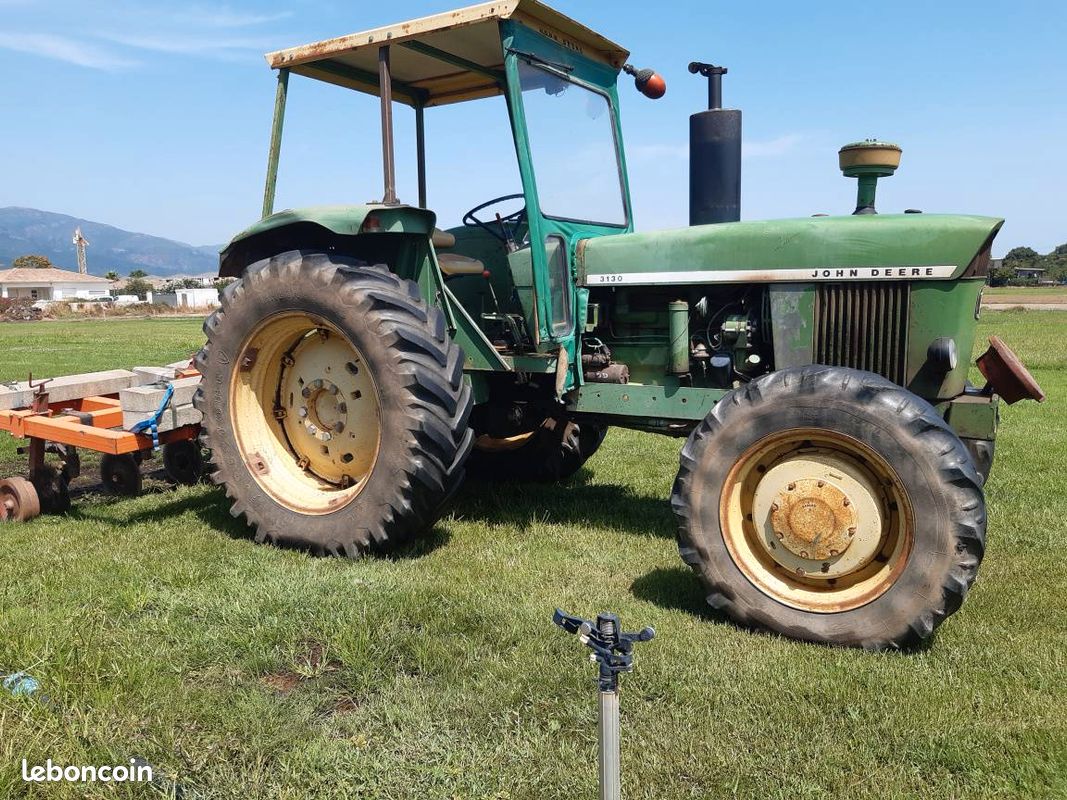 Tracteur John Deere 3130 (image 2)