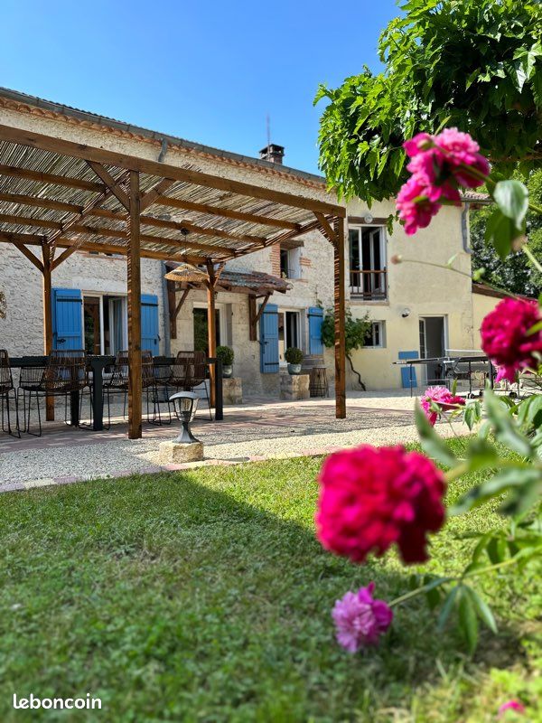 Gîte 11 personnes avec piscine / jacuzzi (image 9)