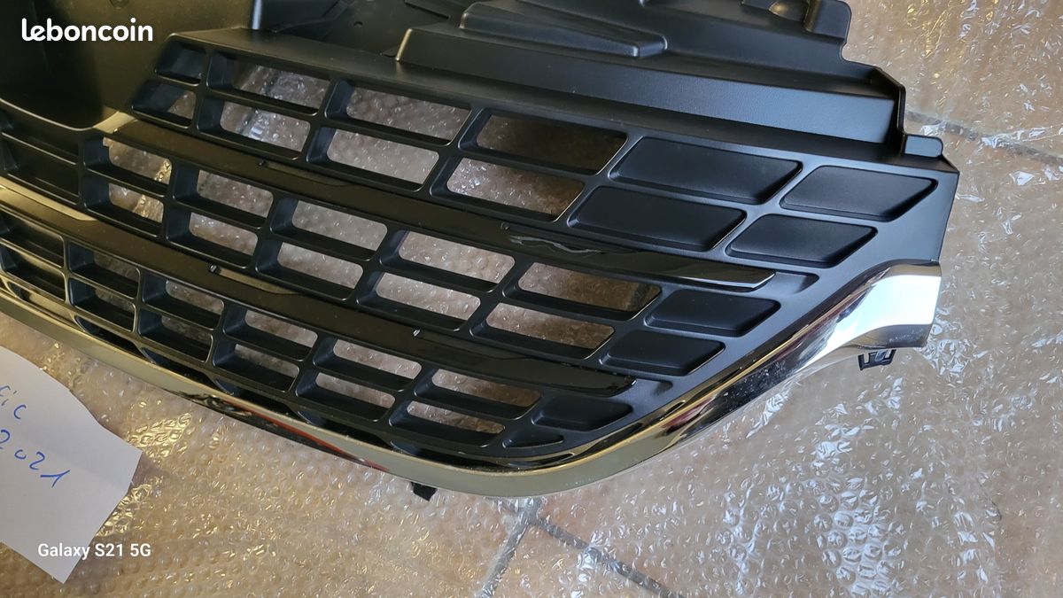 Garnitures Calandre Supérieures Chromées Pour Renault Trafic 2006-2014 - 6 Pièces Inox
