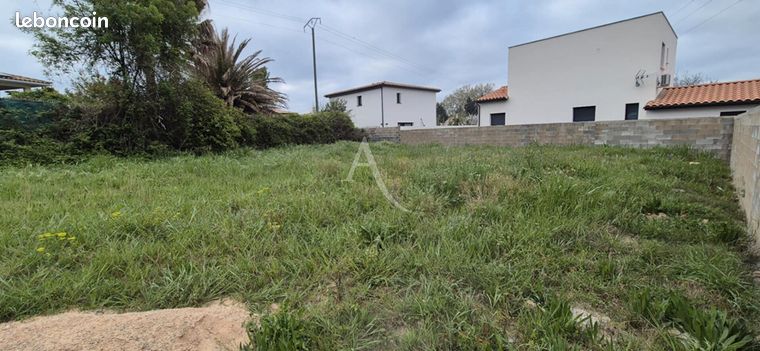 Terrain 472 m² GIGEAN