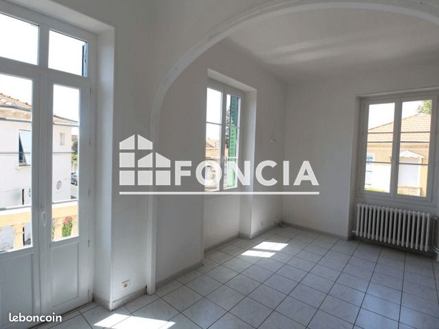 Maison 6 pièces 107 m² · à Nîmes · 107 m² · 1 200 €