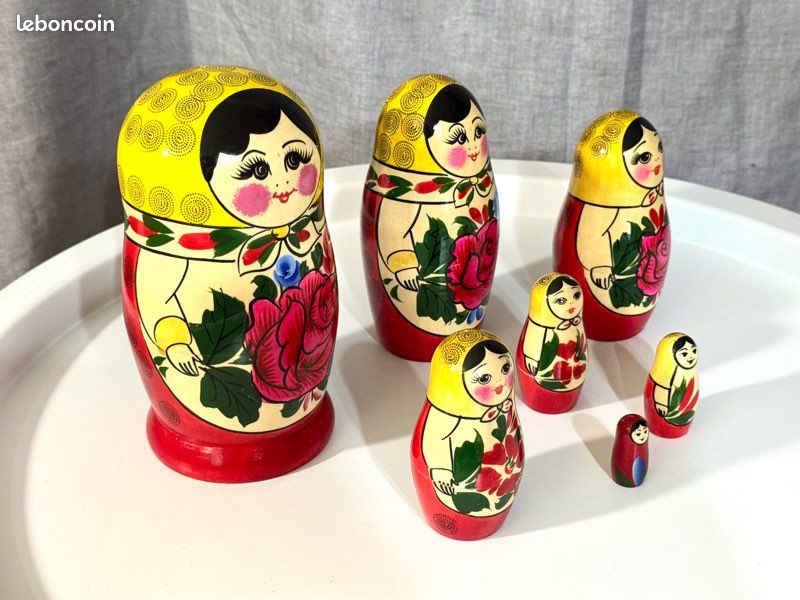 Matriochka 5 pièces Poupee russe acrylique