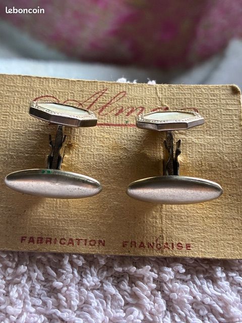Boutons De Manchette Vintage Nacrés En Métal Argenté - Occasion
