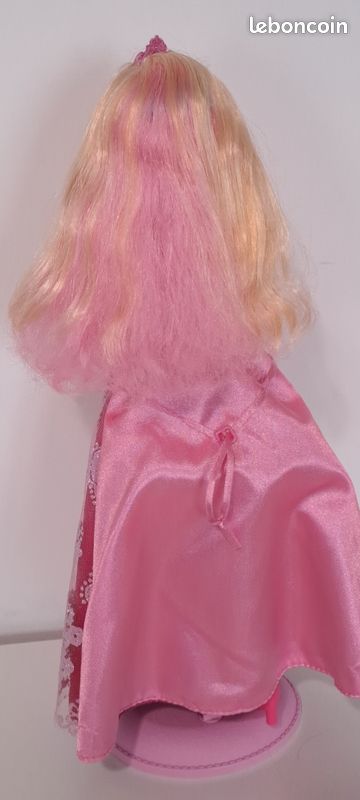 Poupée barbie tori pop star 2 en 1 (image 6)