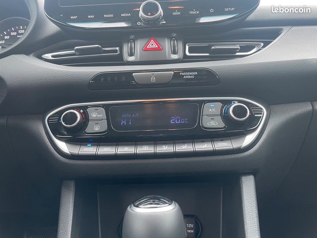 Hyundai i30 T-GDI 120 HYBRIDE 48V CREATIVE BVA (image 14)