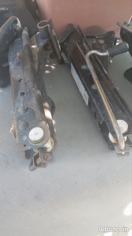 Cric voiture (image 1)