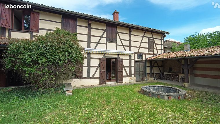 Maison 9 pièces 275 m²