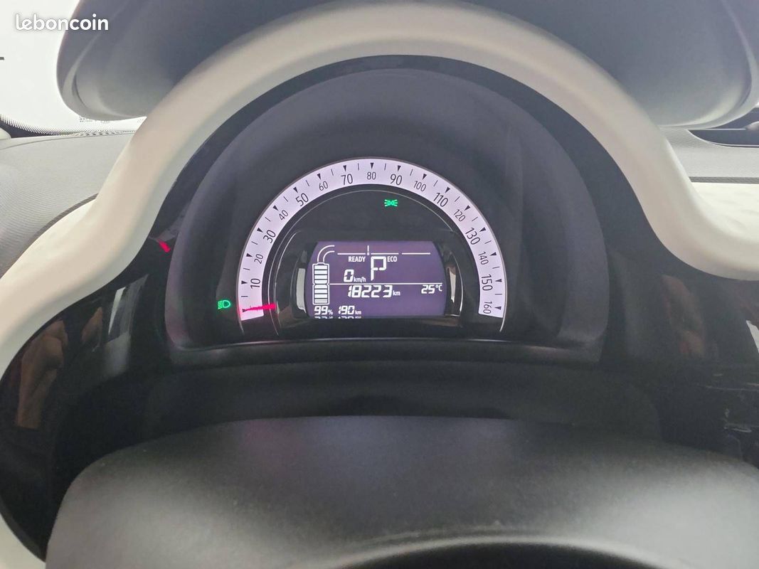 RENAULT Twingo III E-Tech Equilibre (image 13)